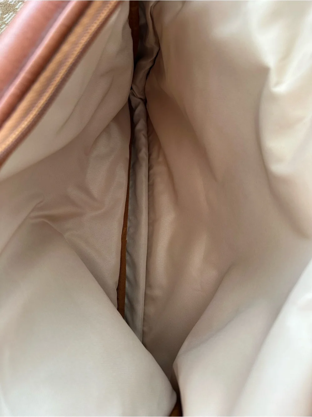 Men's or ladies leather garment bag